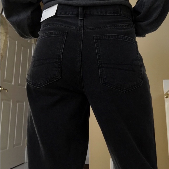 American Eagle Rockstar Black Mom Jeans - Picture 4 of 5